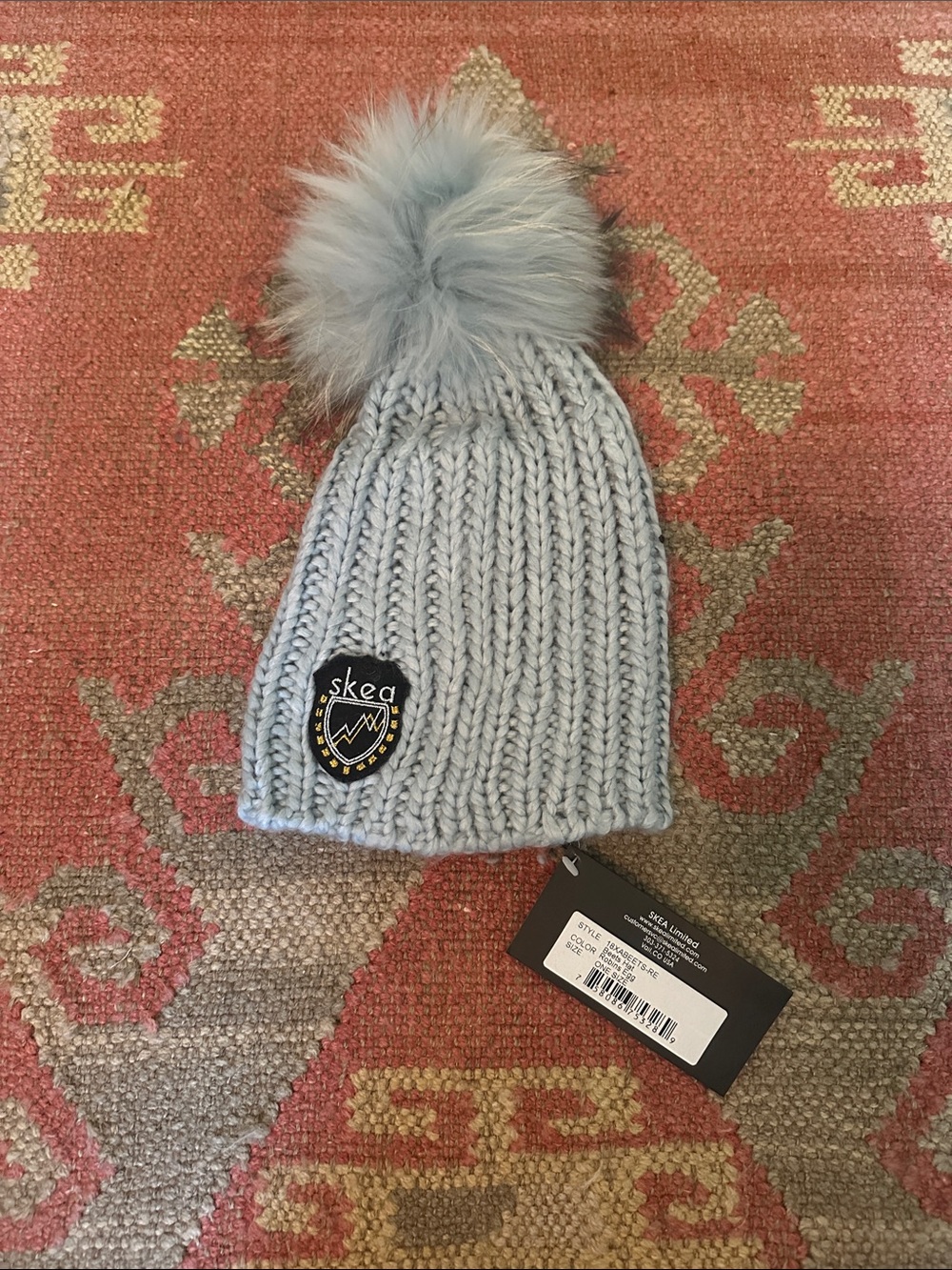 Skea Light Blue pom beanie